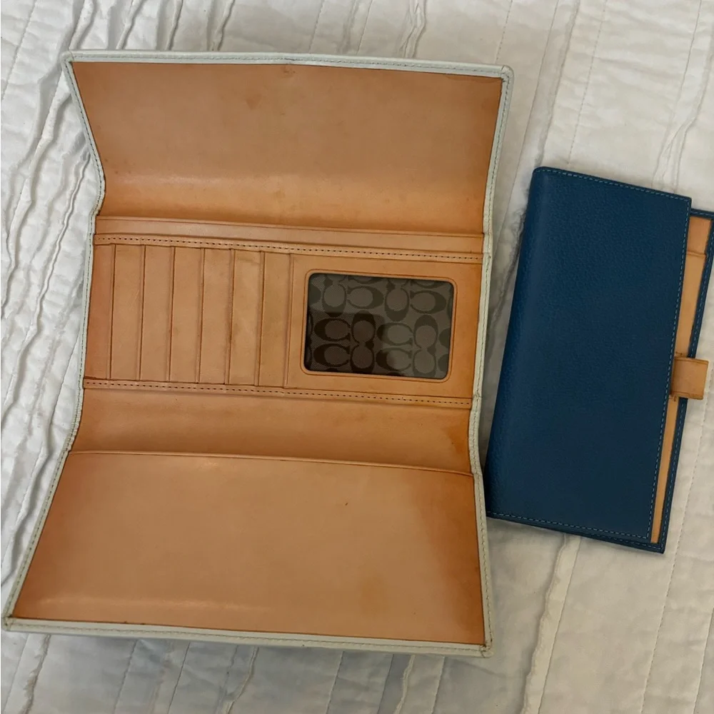Coach Trifold Wallet and checkbook cover Blue silver Hardwear
